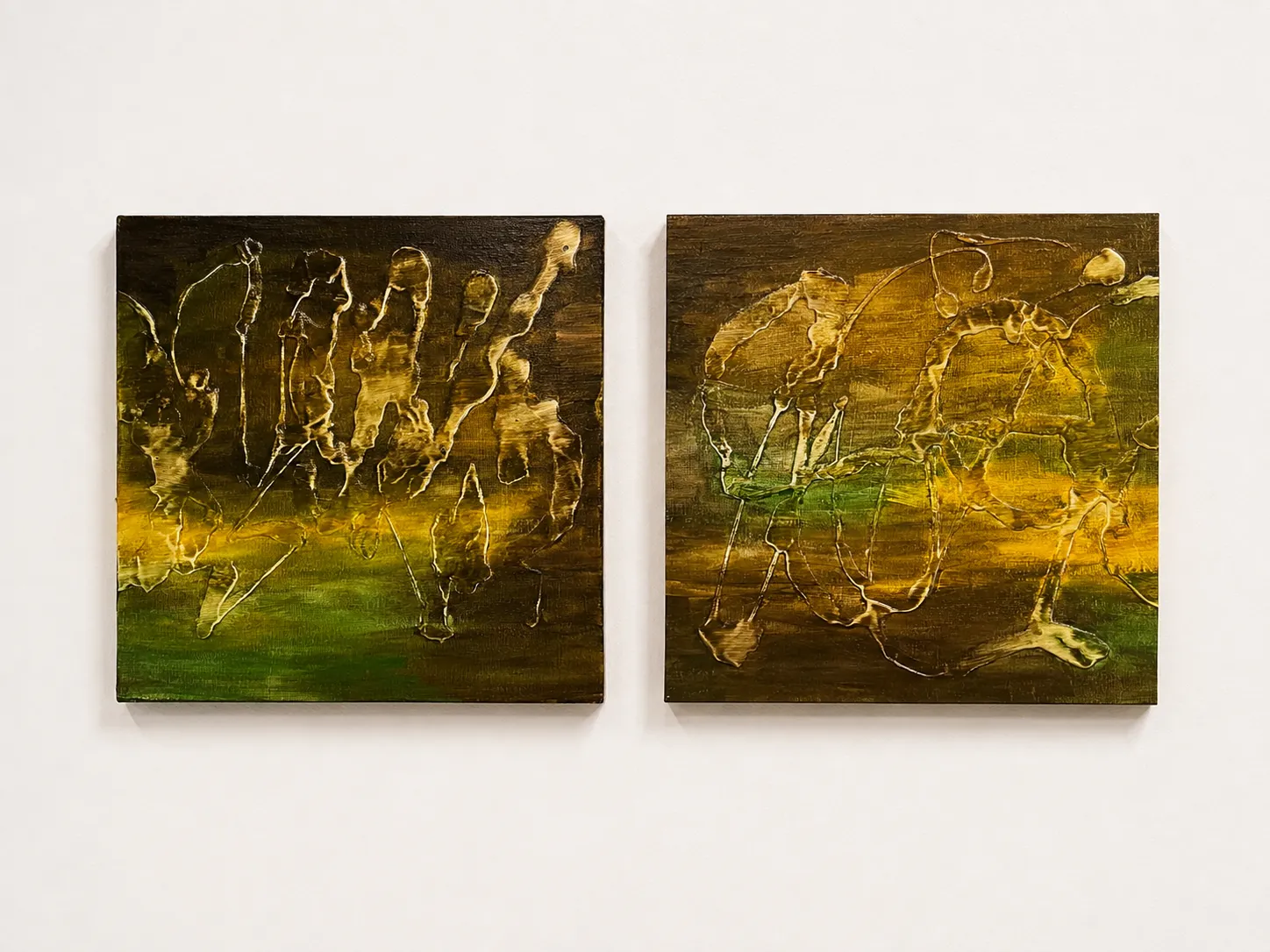 Attese, 2026, Acrilico su tela, 20 × 20 cm (ciascuno)